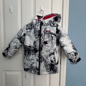 Under Armour Cold Gear Boy's Size 4T Black and White Puffer Jacket